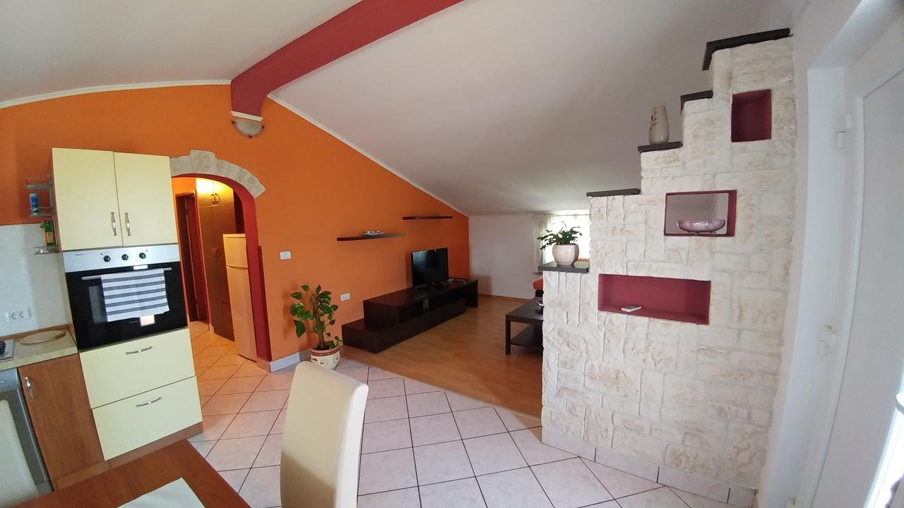 Guest House Ilic Loborika Εξωτερικό φωτογραφία